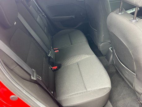 Renault Clio 1.0 ICONIC TCE 5 Dr 17