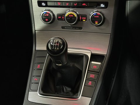 Volkswagen Passat HIGHLINE TSI BLUEMOTION TECHNOLOGY 15