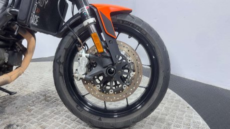 KTM Duke 2021 12K PROJECT BIKE SUPERMOTO SPARES OR REPAIR 890CC 35