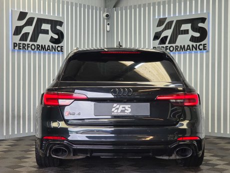 Audi RS4 2.9 TFSI V6 Estate 5dr Petrol Tiptronic quattro Euro 6 (s/s) (450 ps) 31