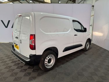 Vauxhall Combo 1.5 Combo 2300 Prime Turbo D 5dr 4