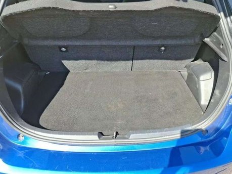 Toyota Yaris 1.5 VVT-h Blue Bi-Tone Hatchback 5dr Petrol Hybrid E-CVT Euro 6 (s/s) (100  10