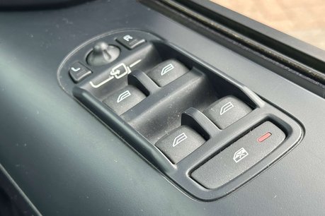 Land Rover Freelander 2 2.2 SD4 Sport LE SUV 5dr Diesel CommandShift 4WD Euro 5 (190 ps) 31