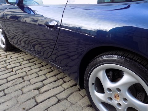 Porsche 911 CARRERA 4 45