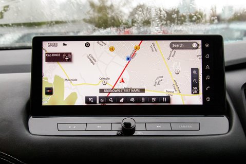 Nissan Qashqai DIG-T N-CONNECTA MHEV 22