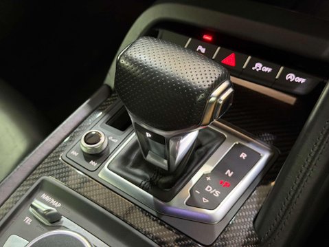 Audi R8 5.2 FSI V10 Performance Coupe 2dr Petrol S Tronic quattro Euro 6 (s/s) (620 61