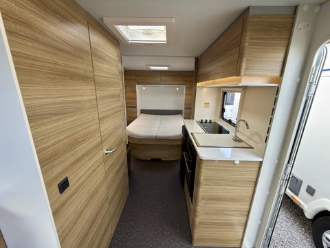 Adria Altea 552 Up Trent  18