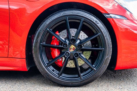 Porsche 911 Carrera S PDK 6