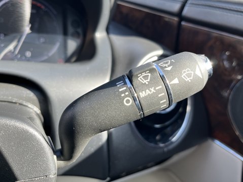 Jaguar XJ 3.0d V6 Premium Luxury 4dr Auto 22