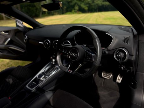 Audi TT TFSI S LINE 30