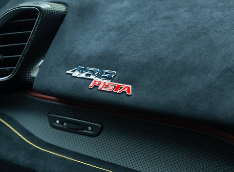 Ferrari 488 Pista 22