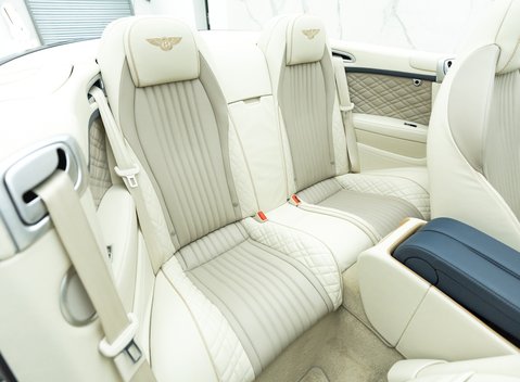 Bentley Continental GT V8 S Convertible Galene Edition 15