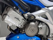 Suzuki Gladius 650 2010 ONLY 26K SV650 MOTOR MOT 08/27 SERVICED A2 650CC 40