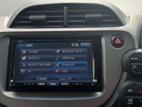 Honda Jazz 1.3h IMA HE Hatchback 5dr Petrol Hybrid CVT Euro 5 (102 ps) 64