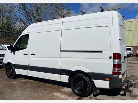 Mercedes-Benz Sprinter 2.1 213 CDi BlueEFFICIENCY Panel Van 4dr Diesel Manual RWD L2 (200 g/km, 12 12