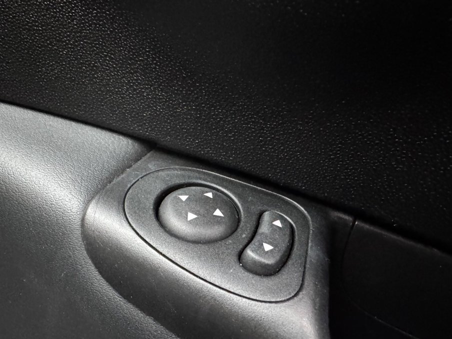2018 Abarth 595 — image 25