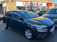 Dacia Sandero ESSENTIAL SCE 4