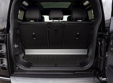 Land Rover Defender 90 V8 29