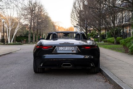 Jaguar F-Type R-Dynamic Black 6