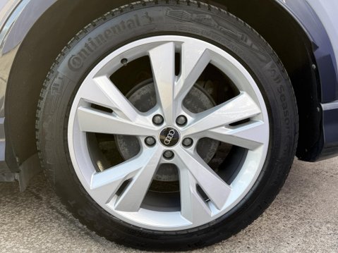 Audi Q4 40 S line SUV 5dr Electric Auto 82kWh (204 ps) 15