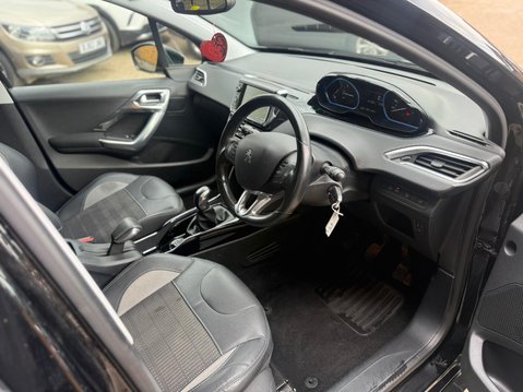 Peugeot 2008 1.2 PureTech Allure SUV 5dr Petrol Manual Euro 6 9