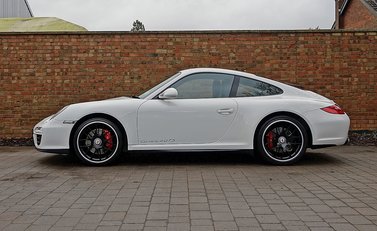 Porsche 911 (997) Carrera 4 GTS 15