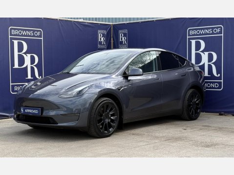Tesla Model Y (Dual Motor) Long Range SUV 5dr Electric Auto 4WDE (384 bhp) 9