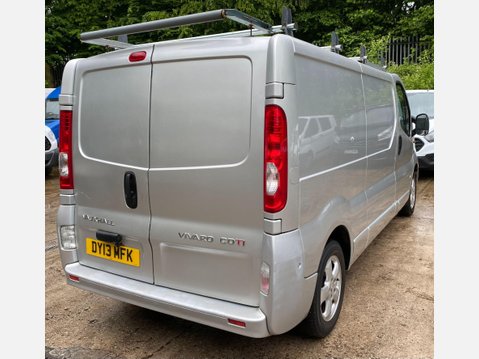Vauxhall Vivaro 2.0 2900 CDTi Sportive Panel Van 4dr Diesel Manual FWD L3 (195 g/km, 113 bh 8