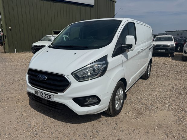 Ford Transit Custom SWB L1H1 [SOLD CR] Low Roof Limited 300 Air Con Cam EURO 6 NO VAT 2