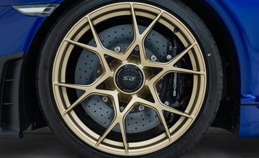 Porsche 718 Spyder RS 28