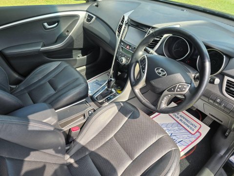 Hyundai i30 1.6 CRDi Blue Drive Premium Tourer DCT Euro 6 (s/s) 5dr 42