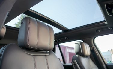 Land Rover Range Rover 4.4 SDV8 Vogue SE 17