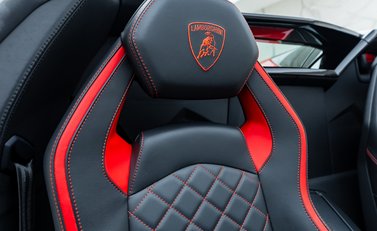 Lamborghini Aventador S LP 740-4 ROADSTER 18