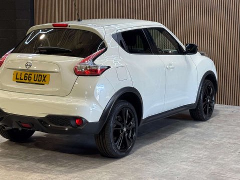 Nissan Juke 1.6 Juke N-Connecta CVT 5dr 27