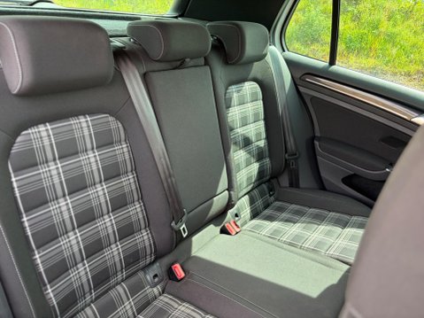 Volkswagen Golf 2.0 TDI BlueMotion Tech GTD Euro 6 (s/s) 5dr 12
