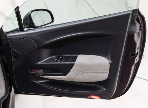 Aston Martin V12 Vantage S AMR 19