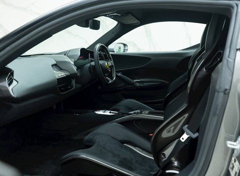 Ferrari SF90 Stradale Assetto Fiorano 13