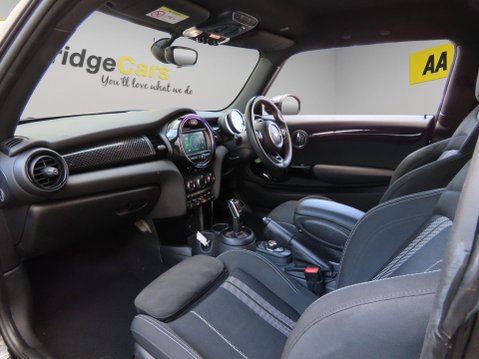 Mini Hatch 2.0 Cooper S Sport Steptronic Euro 6 (s/s) 3dr 10