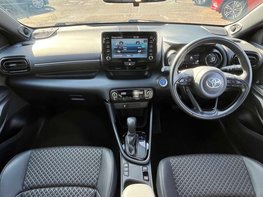 Toyota Yaris 1.5 Yaris Dynamic HEV CVT 5dr 2