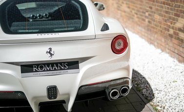 Ferrari F12 Berlinetta 26