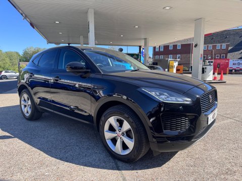 Jaguar E-Pace S 6