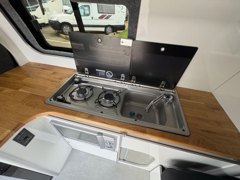 Volkswagen Transporter T7 Rebellion 24