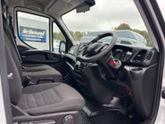 Iveco Daily 35C14HB Hi-Matic Luton with Tail Lift 16