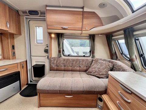 Swift Challenger 570 14