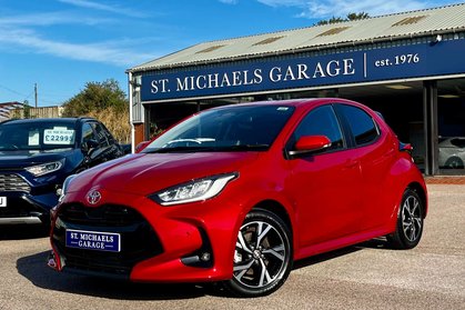 Toyota Yaris 1.5 Yaris Design HEV CVT 5dr