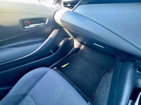 Toyota Corolla VVT-I DESIGN 41