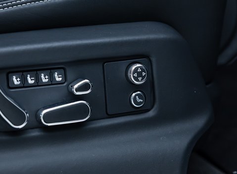 Bentley Bentayga V8 S 28