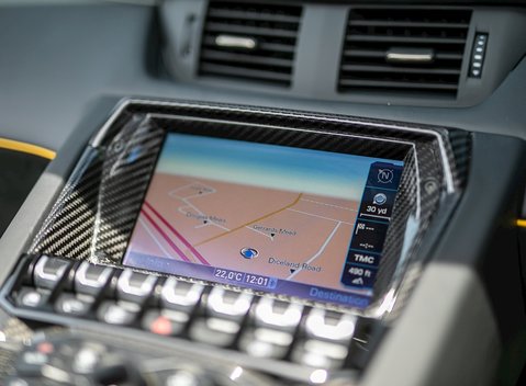 Lamborghini Aventador SV LP750-4 Roadster 17