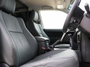 Land Cruiser Commercial