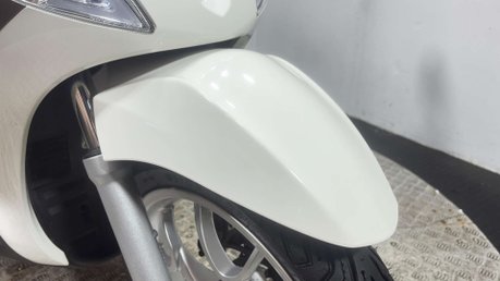 Piaggio Medley 2022 27K CLEAN 125CC LEARNER SCOOTER NEW MOT SERVICED 32